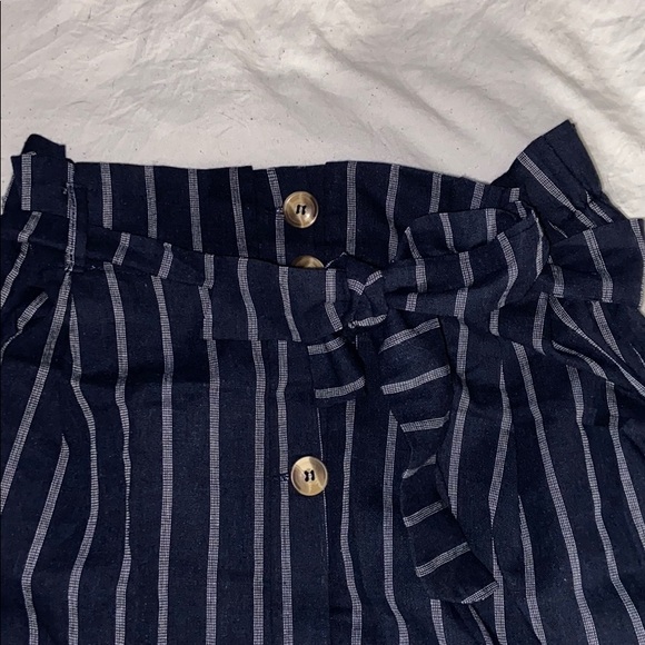 Skirt - Picture 3 of 4